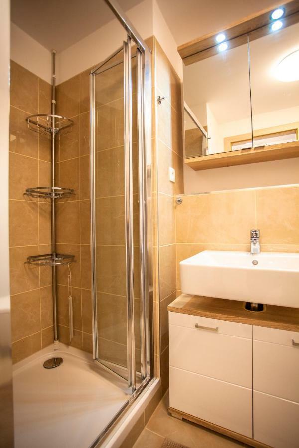Air-Conditioned City View Apartment 24H Check-In Bratislava Esterno foto